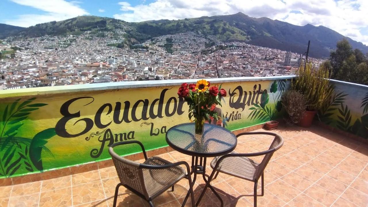 Itchimbia Garden Con La Mejor Vista De Quito Y Spa Exterior photo